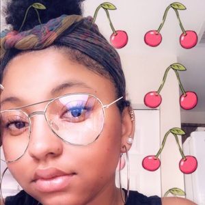 Meet your Posher, Sienna